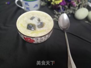 皮蛋瘦肉粥的做法步骤：1