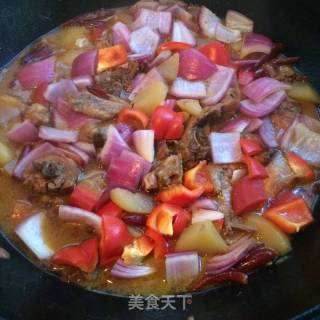 鸡块土豆拌面的做法步骤：11