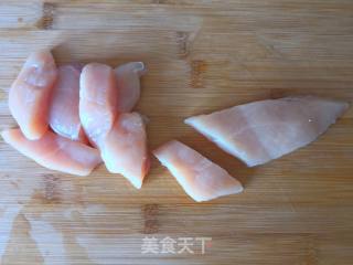 红酒鸡胸肉的做法步骤：1