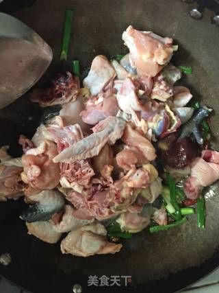 辣椒炒鸡的做法步骤：5
