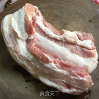 花雕红烧肉的做法步骤：1