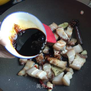 花雕红烧肉的做法步骤：9