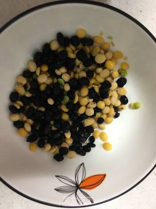 双豆豆浆的做法步骤：2