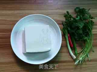 浇汁豆腐的做法步骤：1