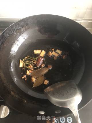 超香辣椒油的做法步骤：7