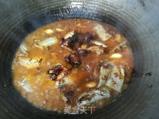 香爆小带鱼的做法步骤：6