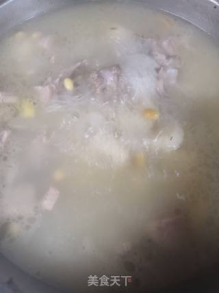 黄豆马蹄鸭肉汤的做法步骤：5