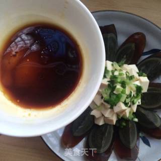 浇汁皮蛋豆腐的做法步骤：6