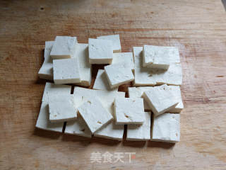 蚝油酱香豆腐的做法步骤：1