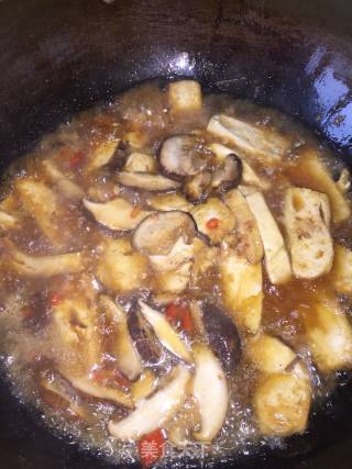 香菇烧豆腐的做法步骤：5