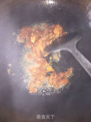芹菜炒肉的做法步骤：3