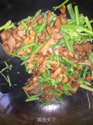 芹菜炒肉的做法步骤：5