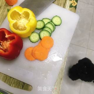 蔬菜沙拉的做法步骤：1