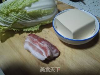 砂锅白菜豆腐的做法步骤：1