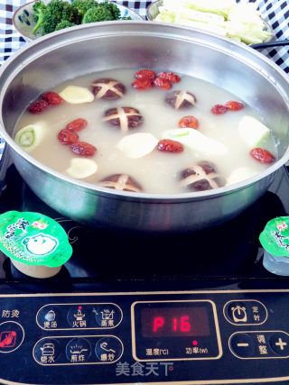滋补火锅的做法步骤：8