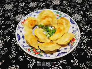 荠菜煎饺的做法步骤：7