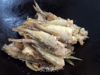 家熬鲫头鱼的做法步骤：7