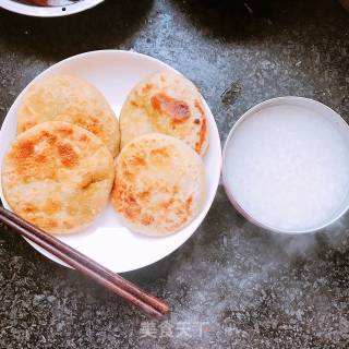 韭菜鸡蛋馅饼的做法步骤：11