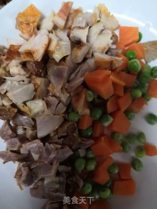 五香鸡鸭肉炒饭的做法步骤：3