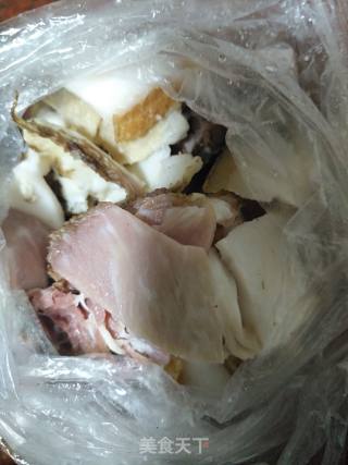 腊肉炒鱼腥草（折耳根）的做法步骤：4