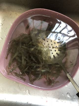 自制补钙虾皮粉的做法步骤：1