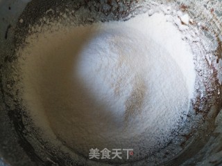 不消泡不开裂不塌陷的可可戚风纸杯蛋糕的做法步骤：8