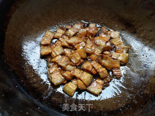 青椒蒜苗炒五花肉的做法步骤：6