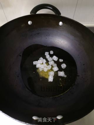 土豆烧牛腩的做法步骤：3