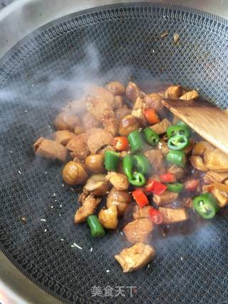 鸡脯肉烧板栗的做法步骤：17