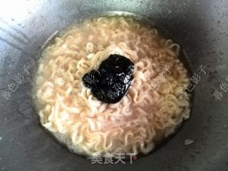 鸡翅面条的做法步骤：7