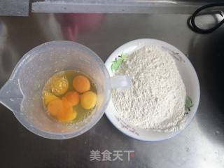 闪电泡芙的做法步骤：1