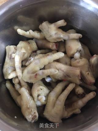 【脱骨凤爪】的做法步骤：2