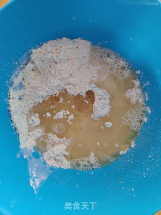 板栗饼的做法步骤：1