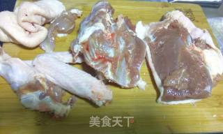 香菇炒鸭肉的做法步骤：2