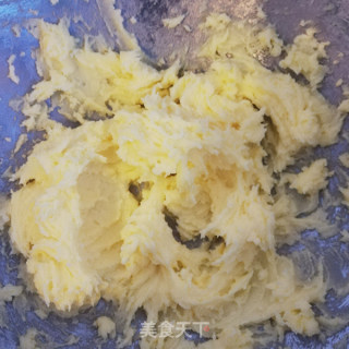 蔓越莓磅蛋糕的做法步骤：2
