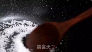 盆栽奶茶的做法步骤：1
