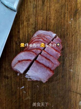 祥瑞宝宝餐桌之叉烧蛋卷的做法步骤：1