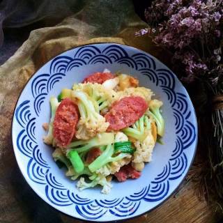 腊肠炒菜花的做法步骤：9