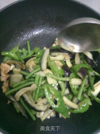 鱼香茄子豆角的做法步骤：5