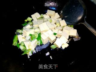 大葱烧豆腐的做法步骤：4