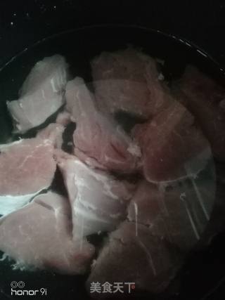原味猪肉松的做法步骤：1