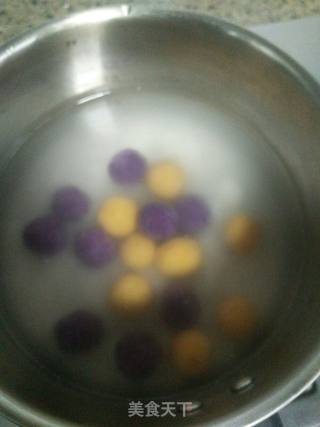 双色汤圆酒酿的做法步骤：3