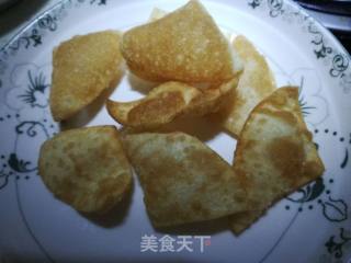 油炸饺子皮的做法步骤：8