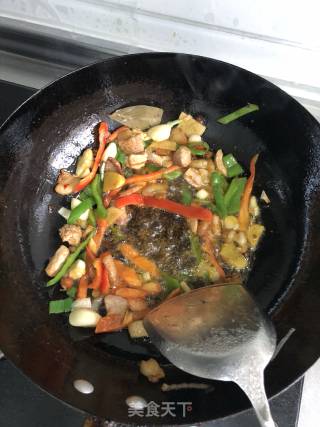 猪血炖豆腐的做法步骤：5