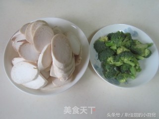 鲍汁杏鲍菇的做法步骤：1