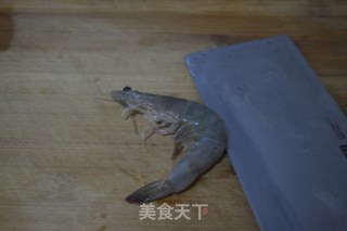 本帮酱油虾的做法步骤：2