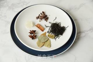 红茶炖蛋的做法步骤：1