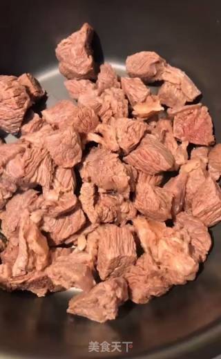 炖牛肉的做法步骤：3