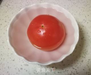 西红柿热汤面的做法步骤：1