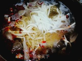 虾滑平菇火锅面的做法步骤：6